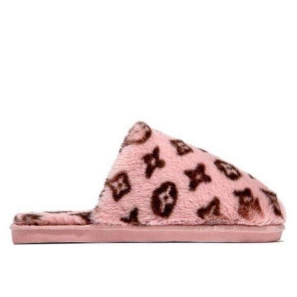 “Luxury” Faux Fur House Slippers in Pink - Picture 3 of 9